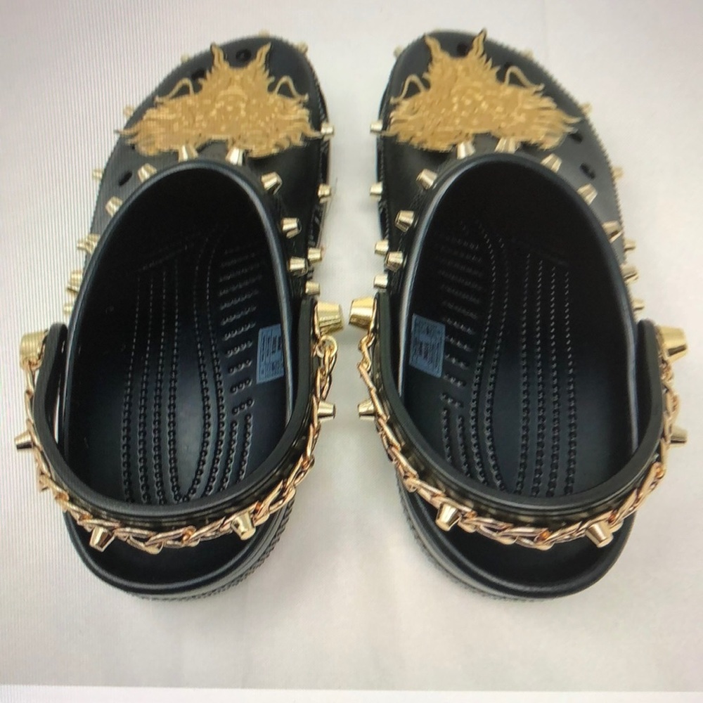 Restocked! CROCS x Vivienne Tam Chain Stud Shoes - Picture 2 of 6